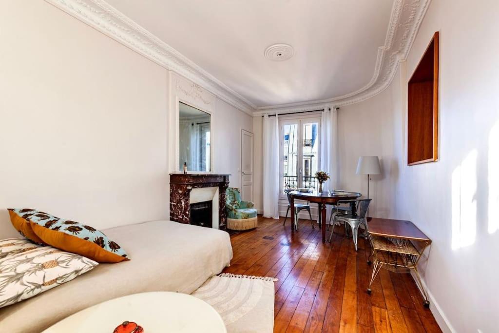 Charmant Appartement Au Coeur De Paris Ngoại thất bức ảnh